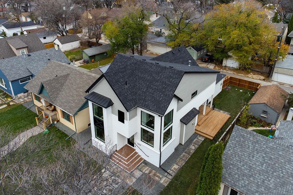 Photo 8 of 444 Waverley Street, Winnipeg MB