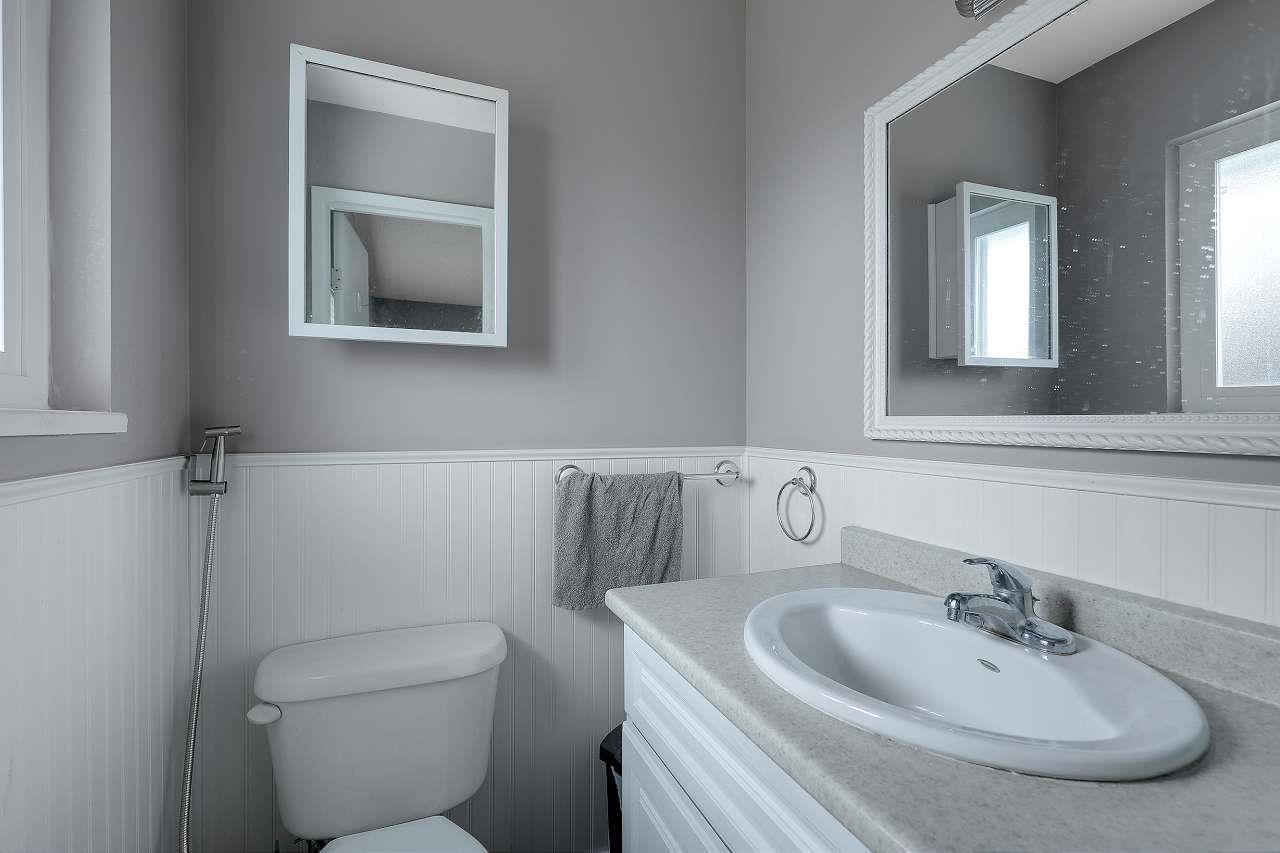 Photo 23 of 17816 59 Avenue, Surrey BC