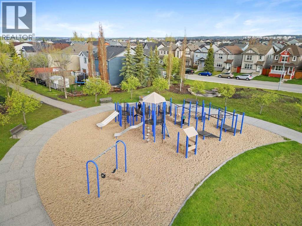 Photo 13 of 220 Silverado Plains Park Sw, Calgary AB