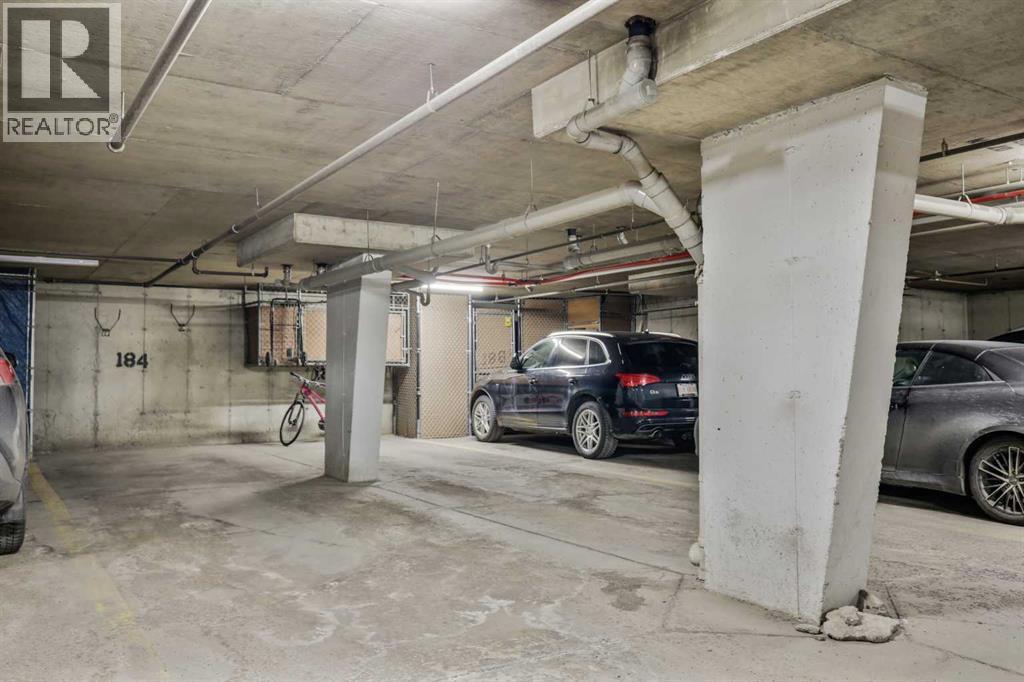 Single Family House for Sale in   Sierra Morena Mews SW Signal Hill Calgary 