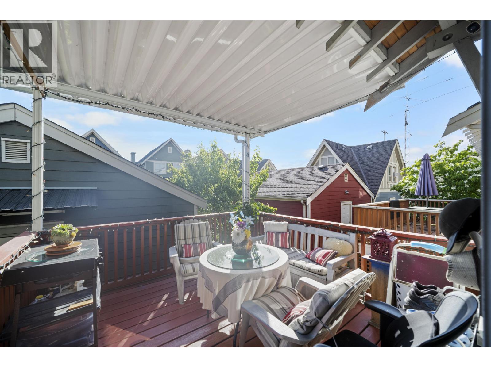 Photo 17 of 284 Furness Street, New Westminster BC