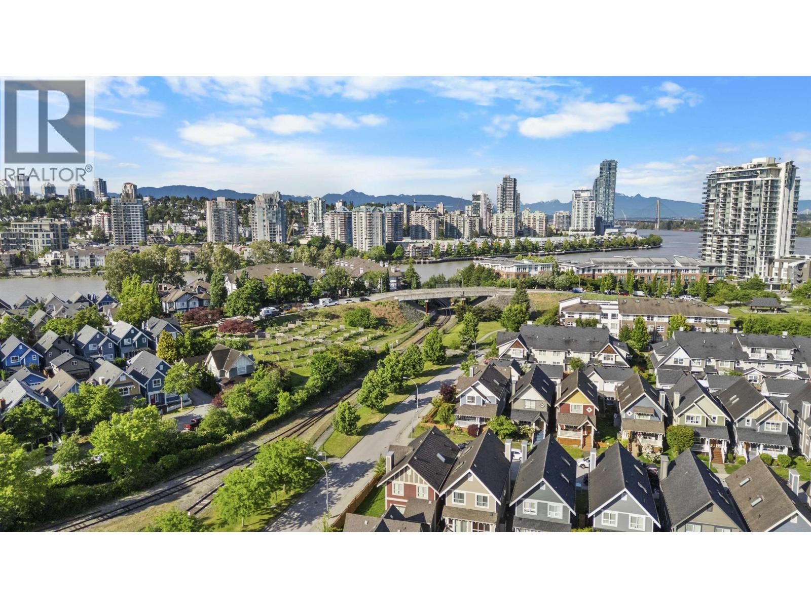 Photo 14 of 284 Furness Street, New Westminster BC