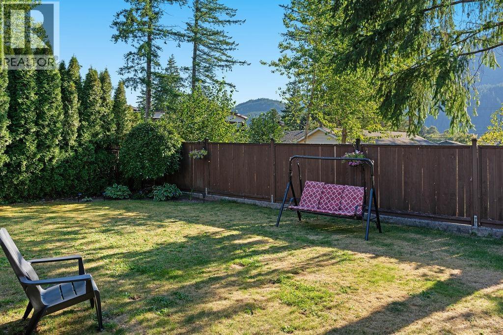 Photo 14 of 4 1355 Depot Road, Squamish BC