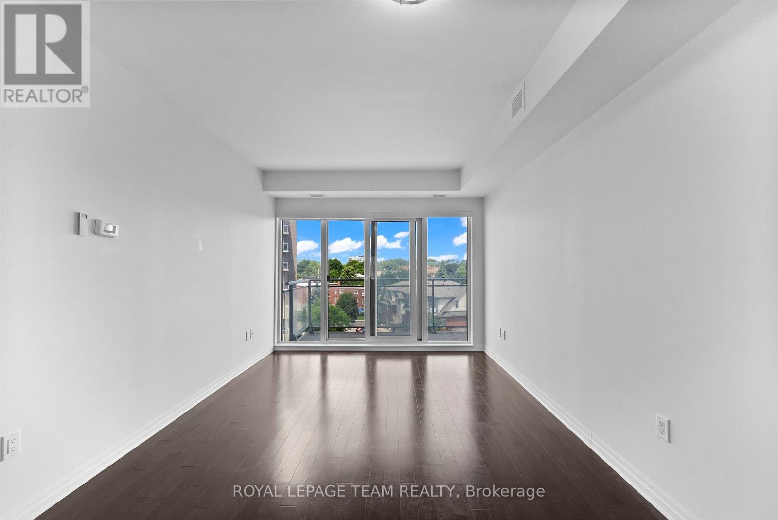 Photo 3 of 506 90 Landry Street, Ottawa ON