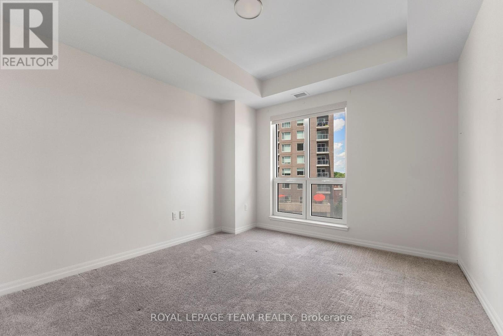 Photo 10 of 506 90 Landry Street, Ottawa ON