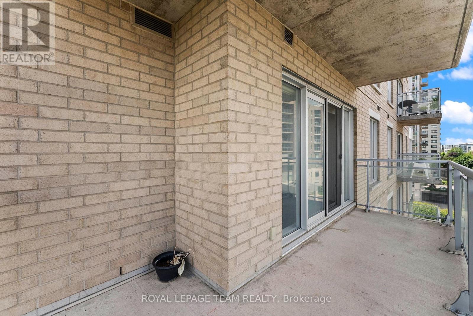 Photo 16 of 506 90 Landry Street, Ottawa ON