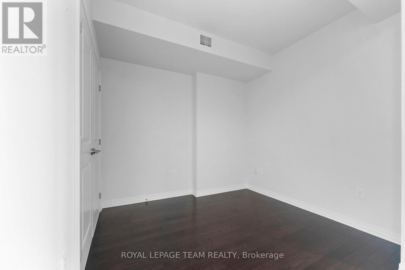 Photo 34 of 506 90 Landry Street, Ottawa ON