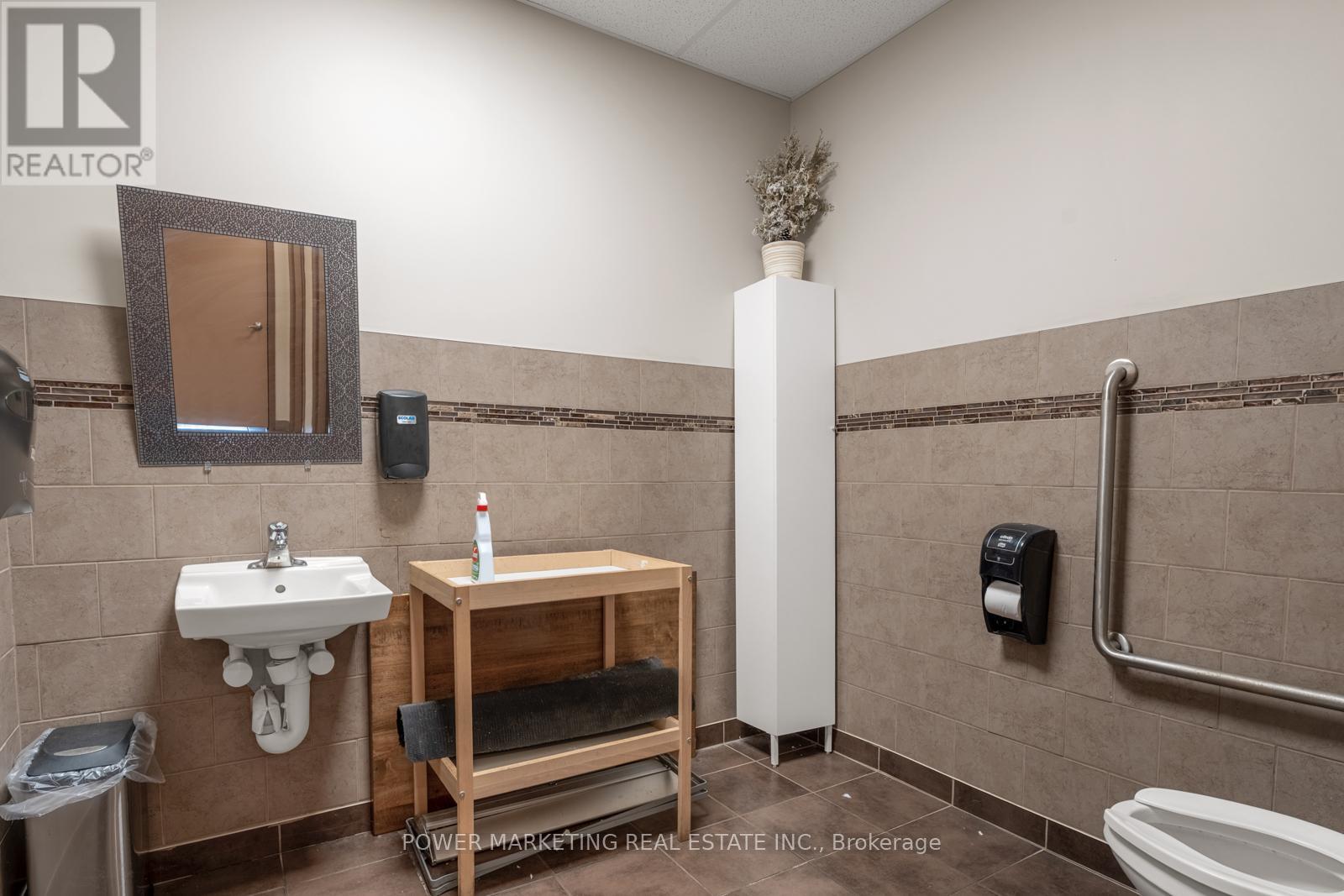 Photo 36 of 2288 Tenth Line Road, Ottawa ON