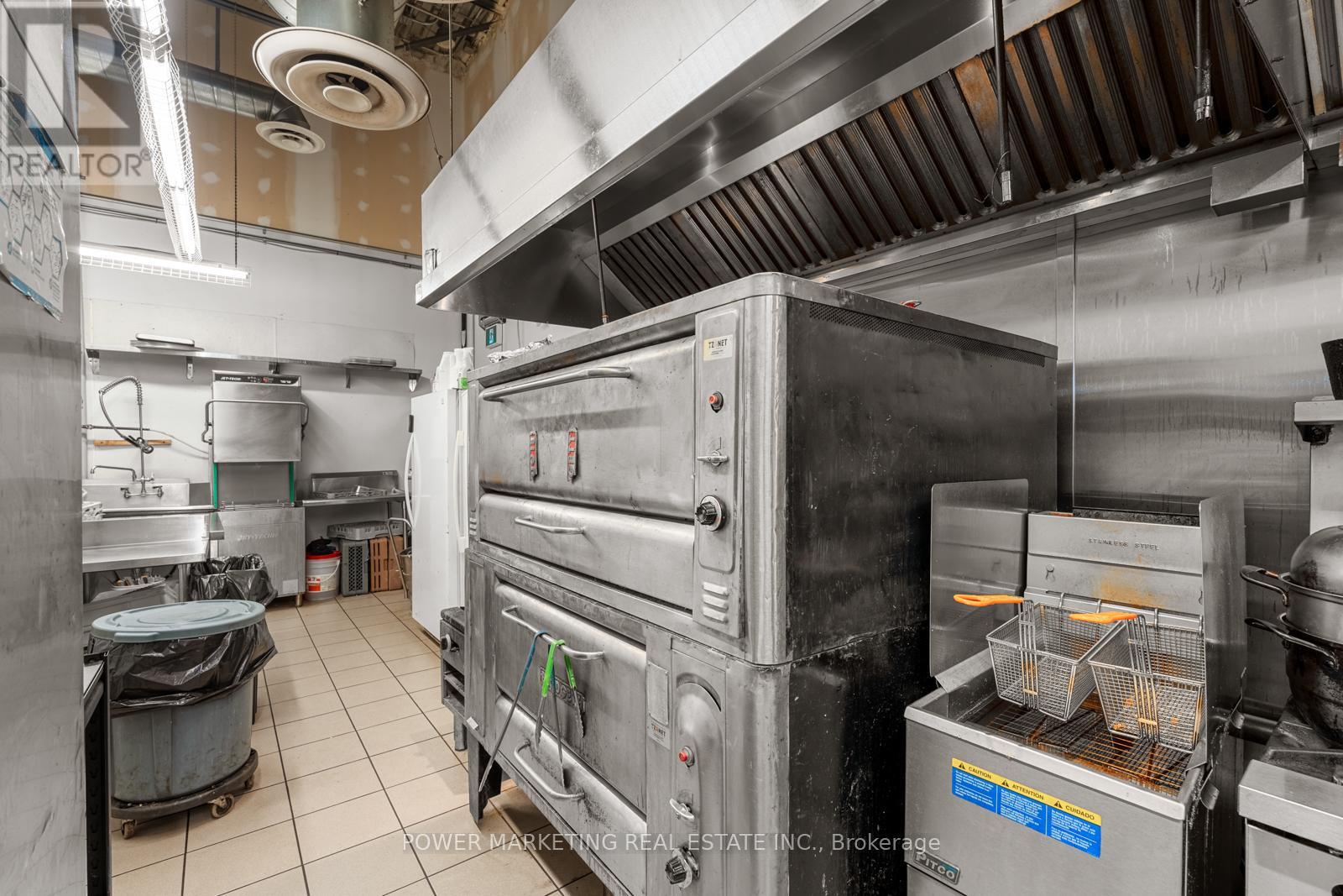 Photo 4 of 2288 Tenth Line Road, Ottawa ON