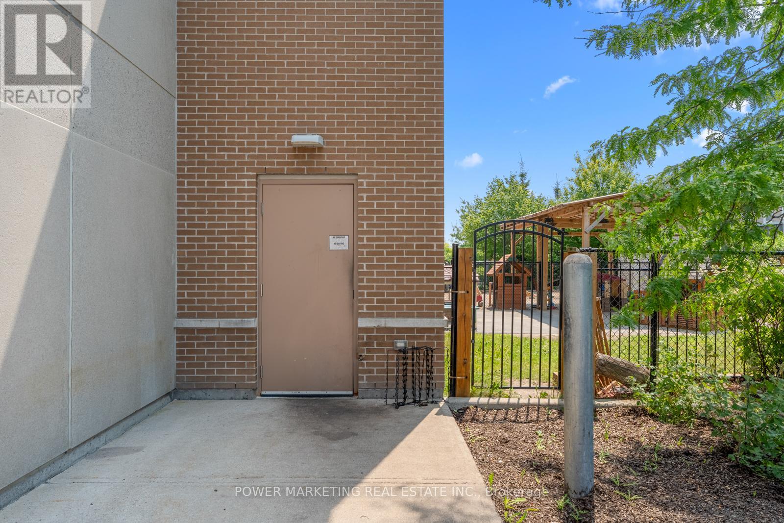 Photo 5 of 2288 Tenth Line Road, Ottawa ON
