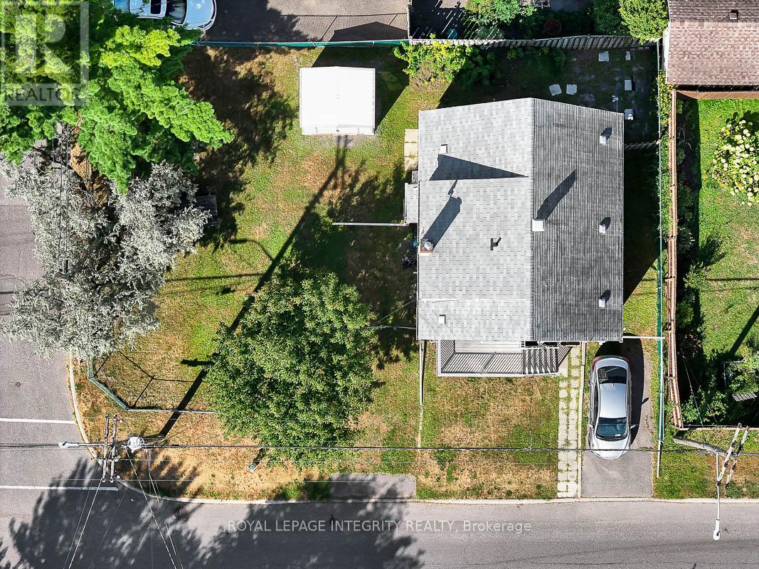 Photo 3 of 348 Lafontaine Avenue, Ottawa ON