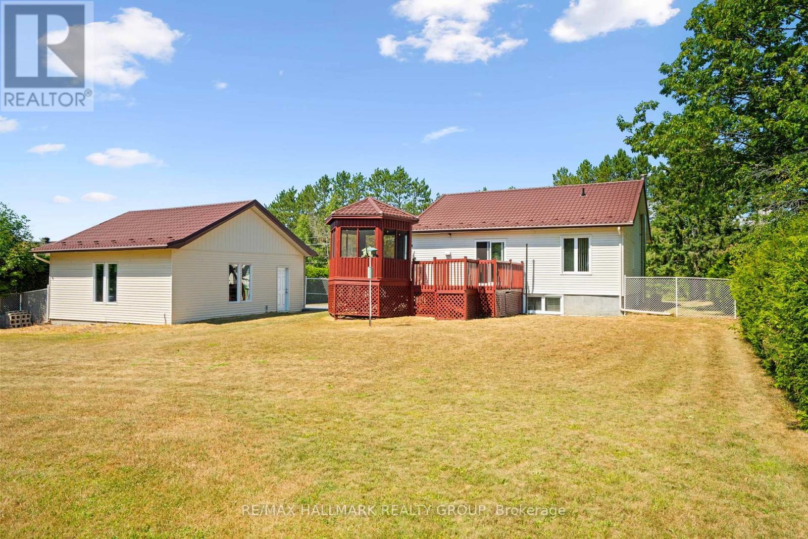 Photo 31 of 840 Du Golf Road, Clarencerockland ON