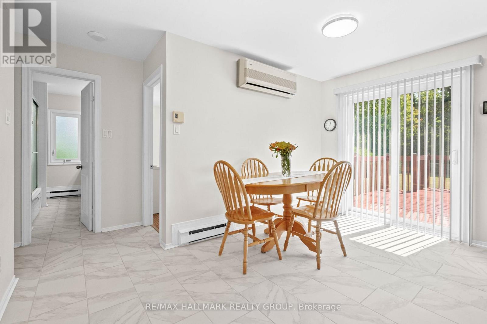 Photo 15 of 840 Du Golf Road, Clarencerockland ON