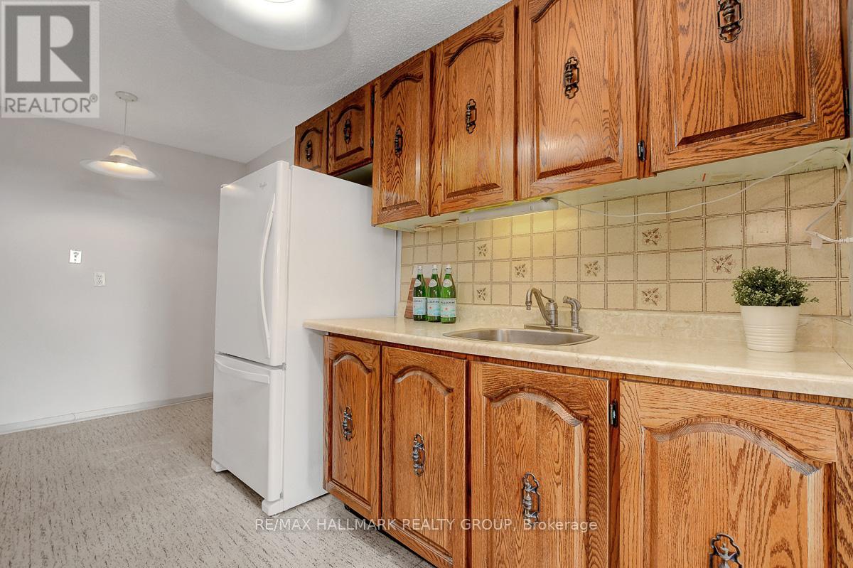 Photo 26 of 1902 505 St Laurent Boulevard, Ottawa ON