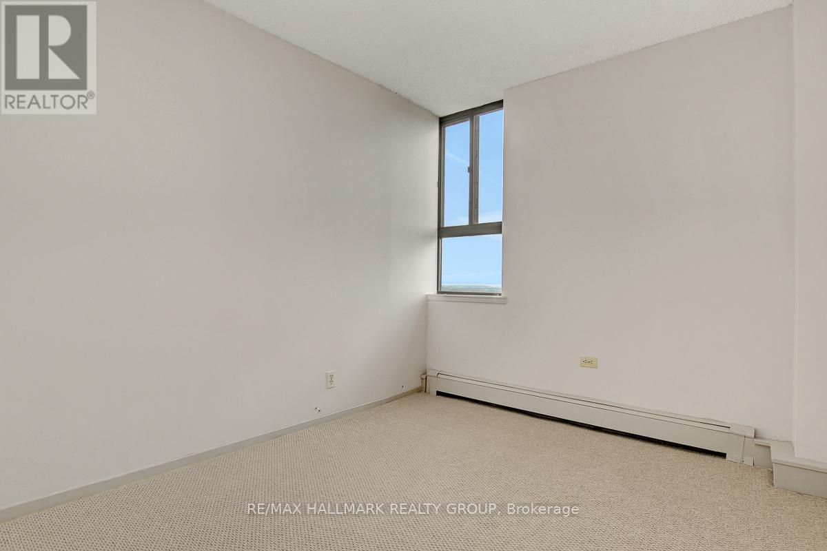 Photo 13 of 1902 505 St Laurent Boulevard, Ottawa ON
