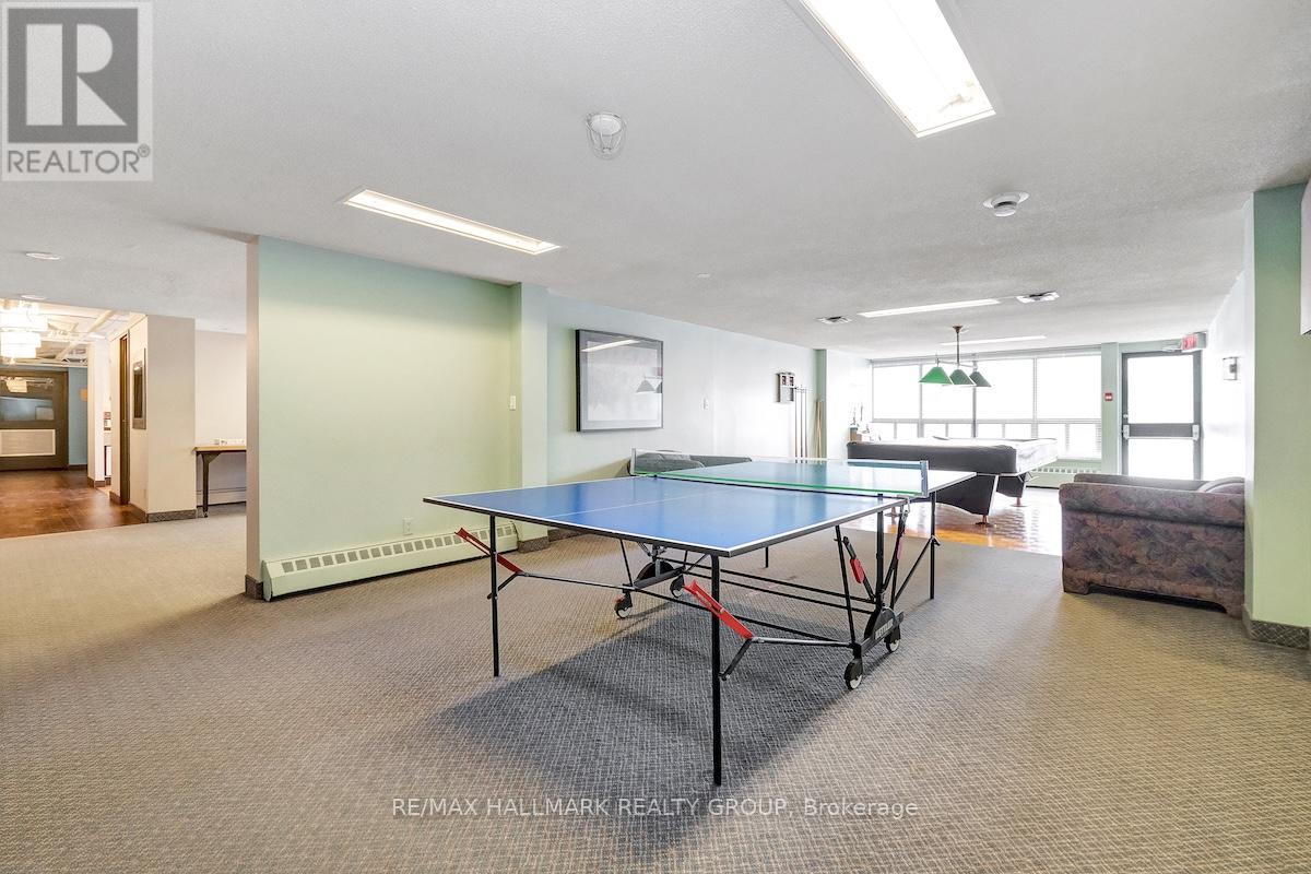 Photo 4 of 1902 505 St Laurent Boulevard, Ottawa ON