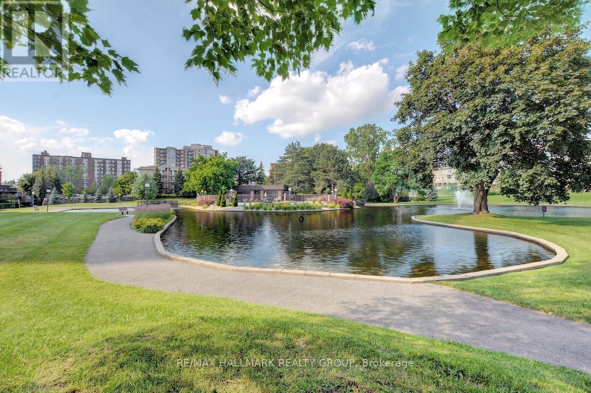 Photo 9 of 1902 505 St Laurent Boulevard, Ottawa ON