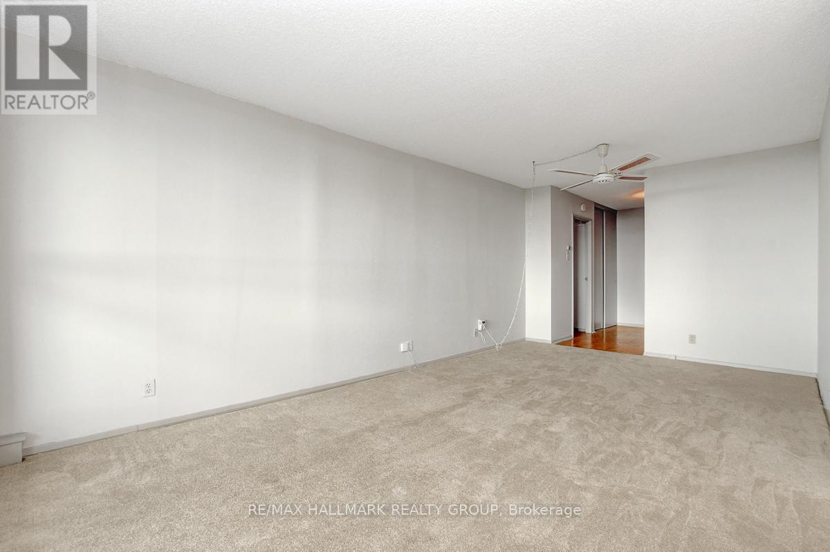 Photo 12 of 1902 505 St Laurent Boulevard, Ottawa ON
