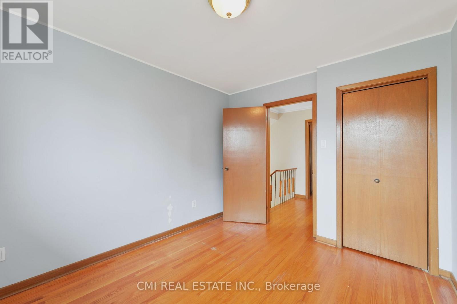 Photo 19 of 698 Hillman Crescent, Mississauga ON