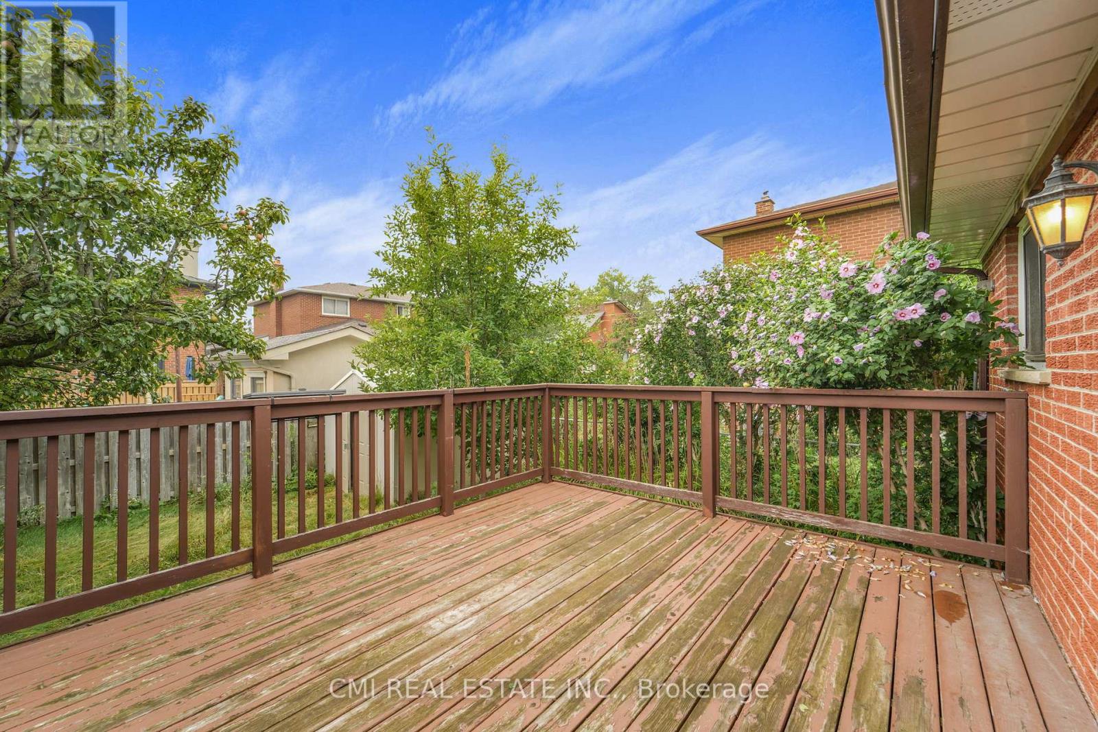 Photo 39 of 698 Hillman Crescent, Mississauga ON
