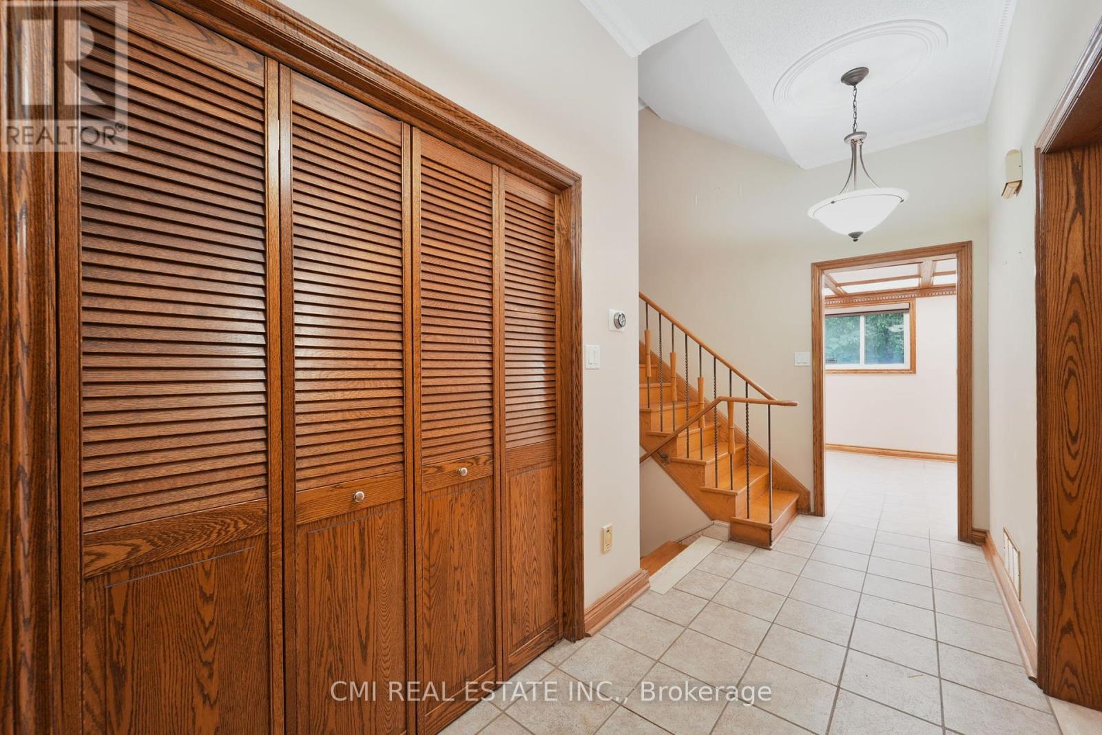 Photo 35 of 698 Hillman Crescent, Mississauga ON
