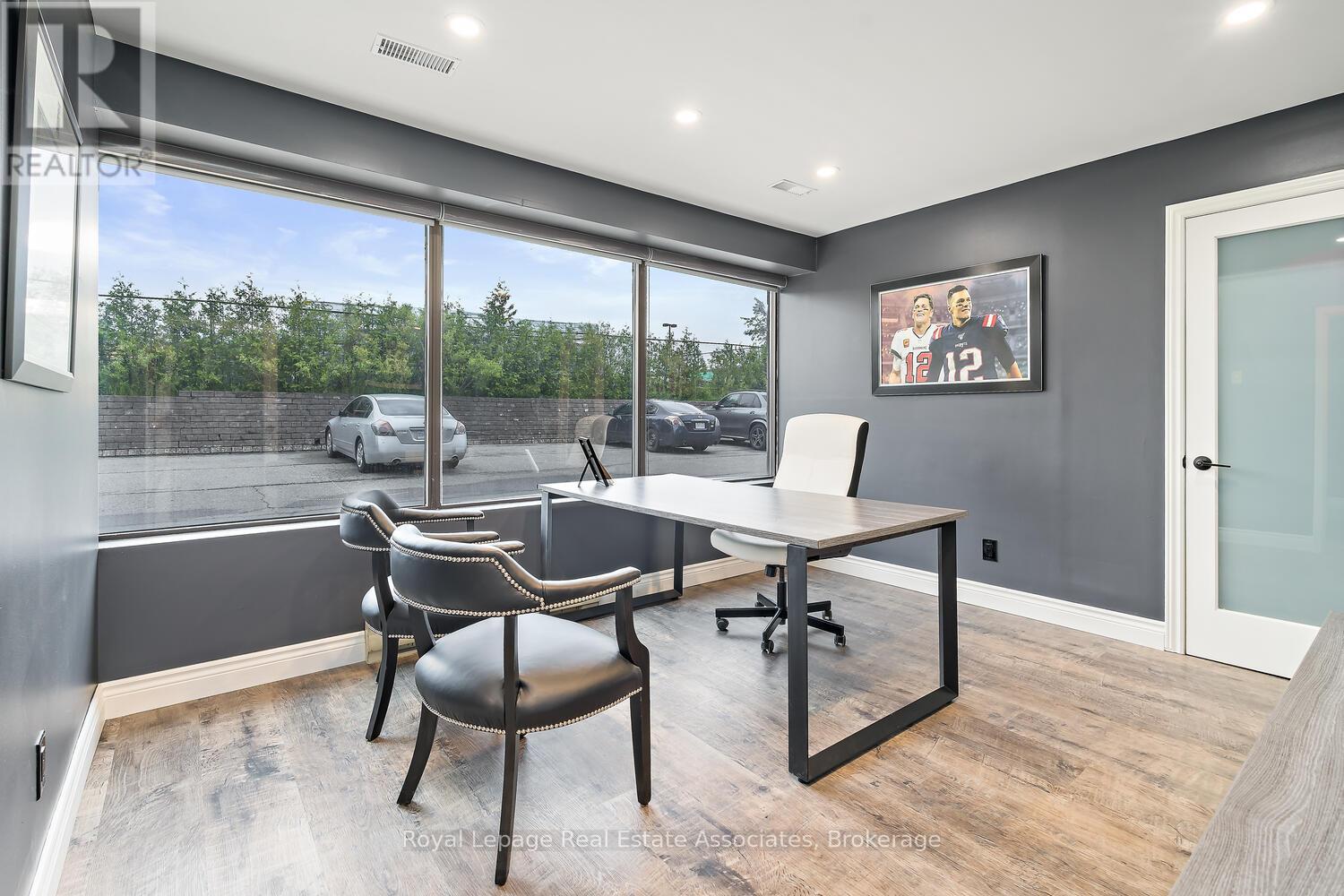 Photo 27 of 8 9 150 Armstrong Avenue, Halton Hills ON