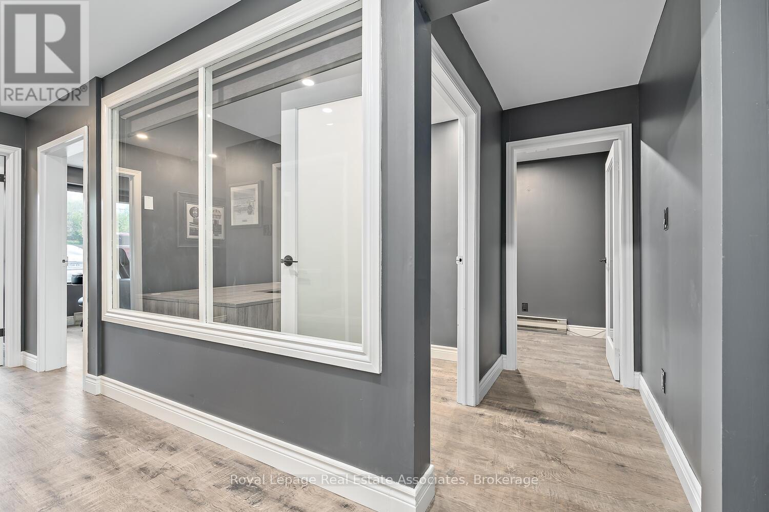 Photo 24 of 8 9 150 Armstrong Avenue, Halton Hills ON