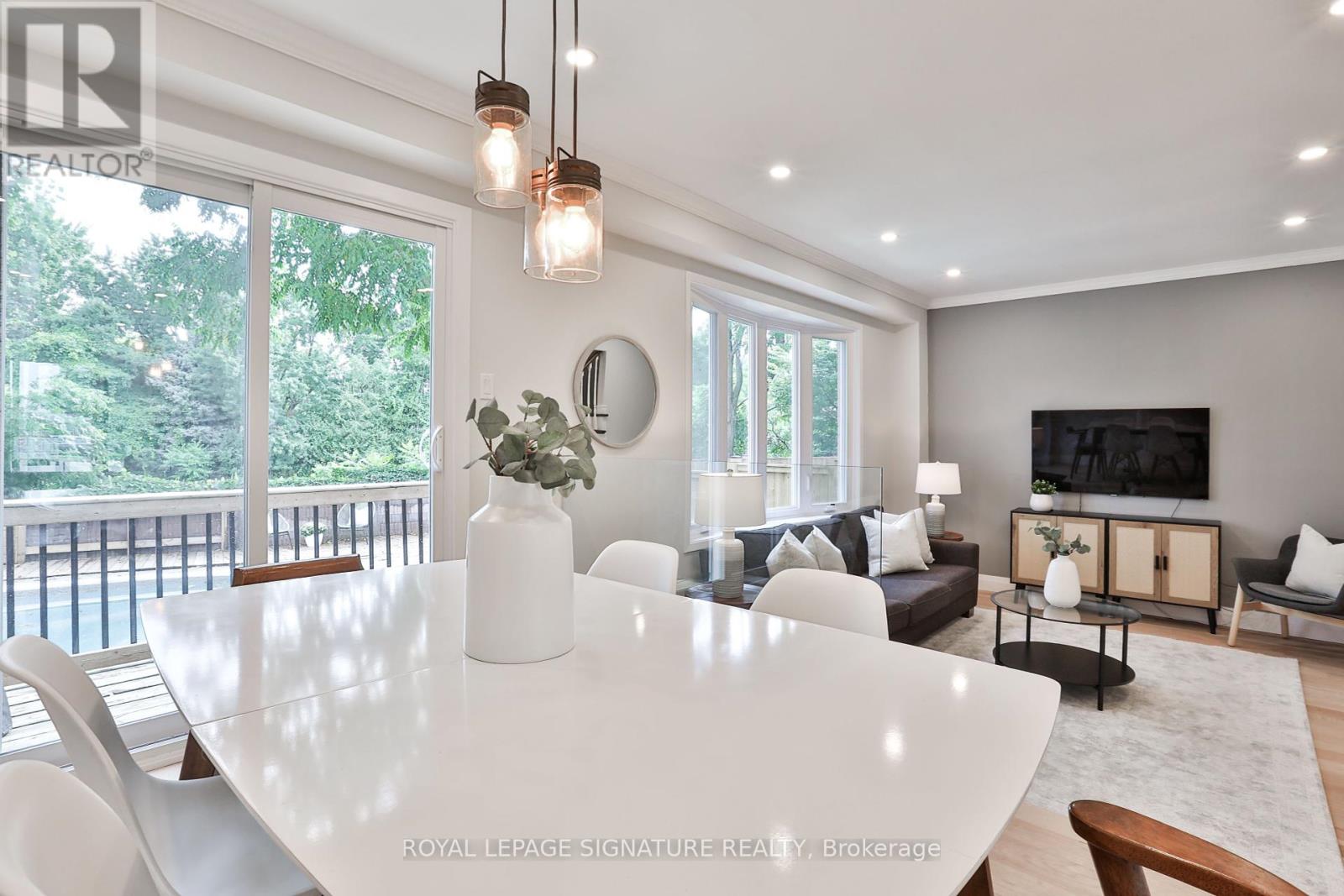 Photo 38 of 1880 Carrera Court, Mississauga ON