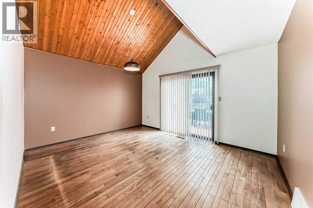 Photo 5 of 3859 51 Ave Close, Ponoka AB