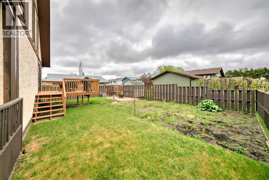 Photo 12 of 3859 51 Ave Close, Ponoka AB