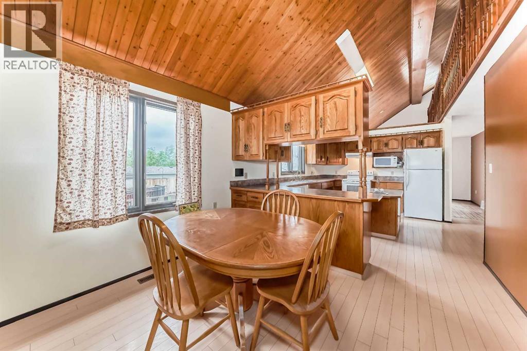 Photo 1 of 3859 51 Ave Close, Ponoka AB