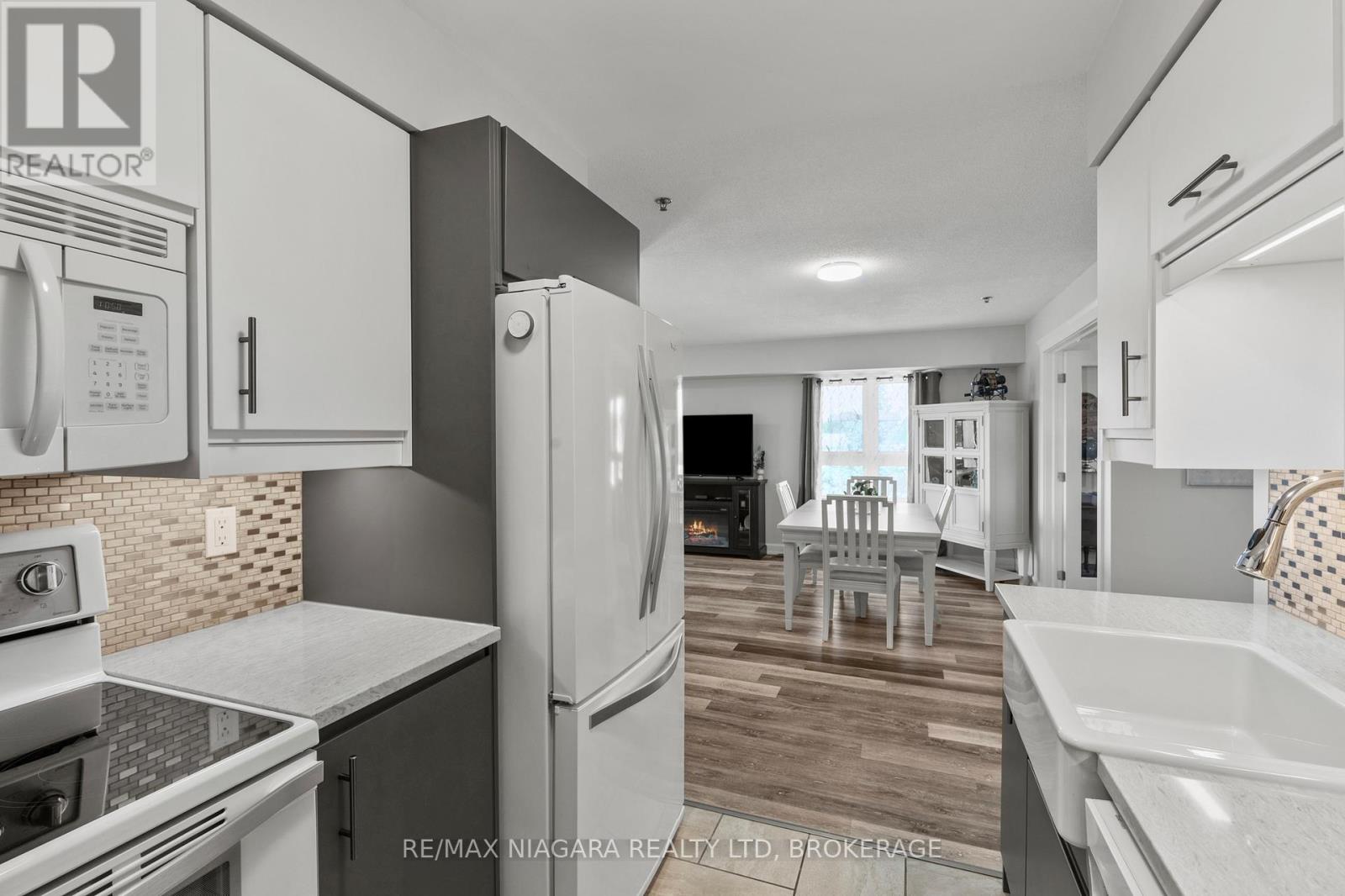 Photo 25 of 1304 330 Prince Charles Drive, Welland ON