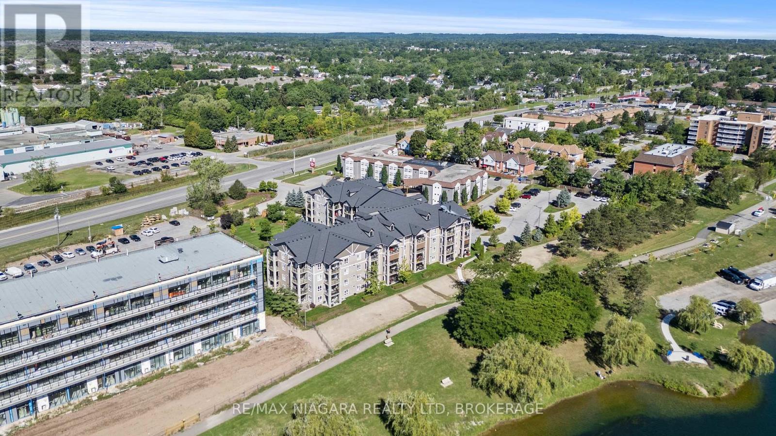 Photo 2 of 1304 330 Prince Charles Drive, Welland ON