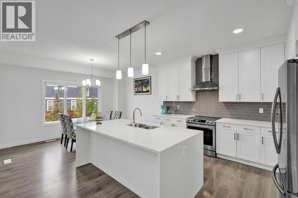 Photo 9 of 508 Creekrun Lane Sw, Airdrie AB