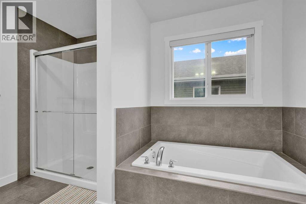 Photo 31 of 508 Creekrun Lane Sw, Airdrie AB