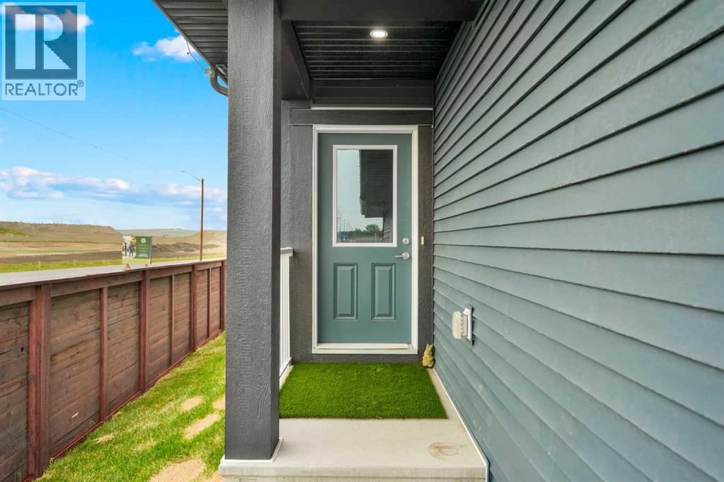 Photo 4 of 508 Creekrun Lane Sw, Airdrie AB