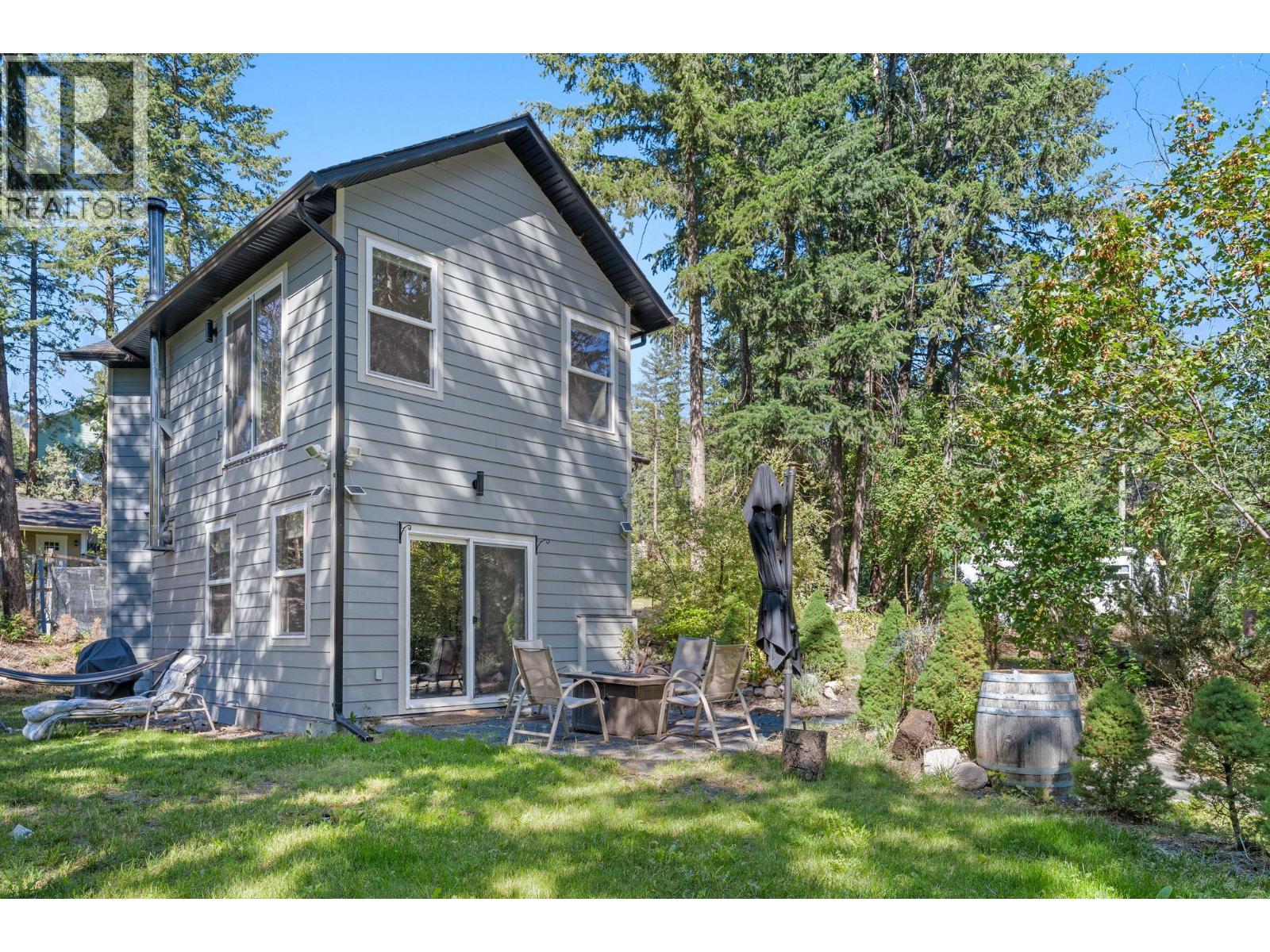  811 Firwood Road, Fintry