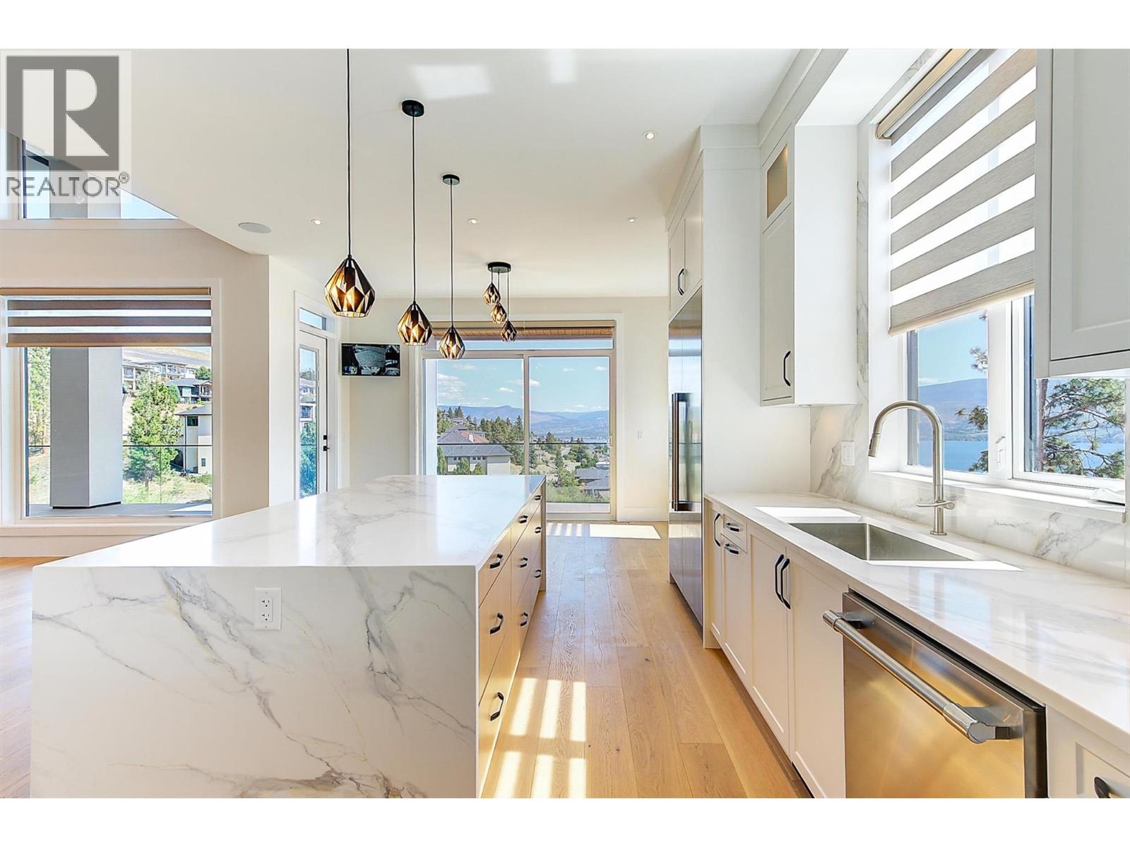 1511 Vineyard Drive, West Kelowna