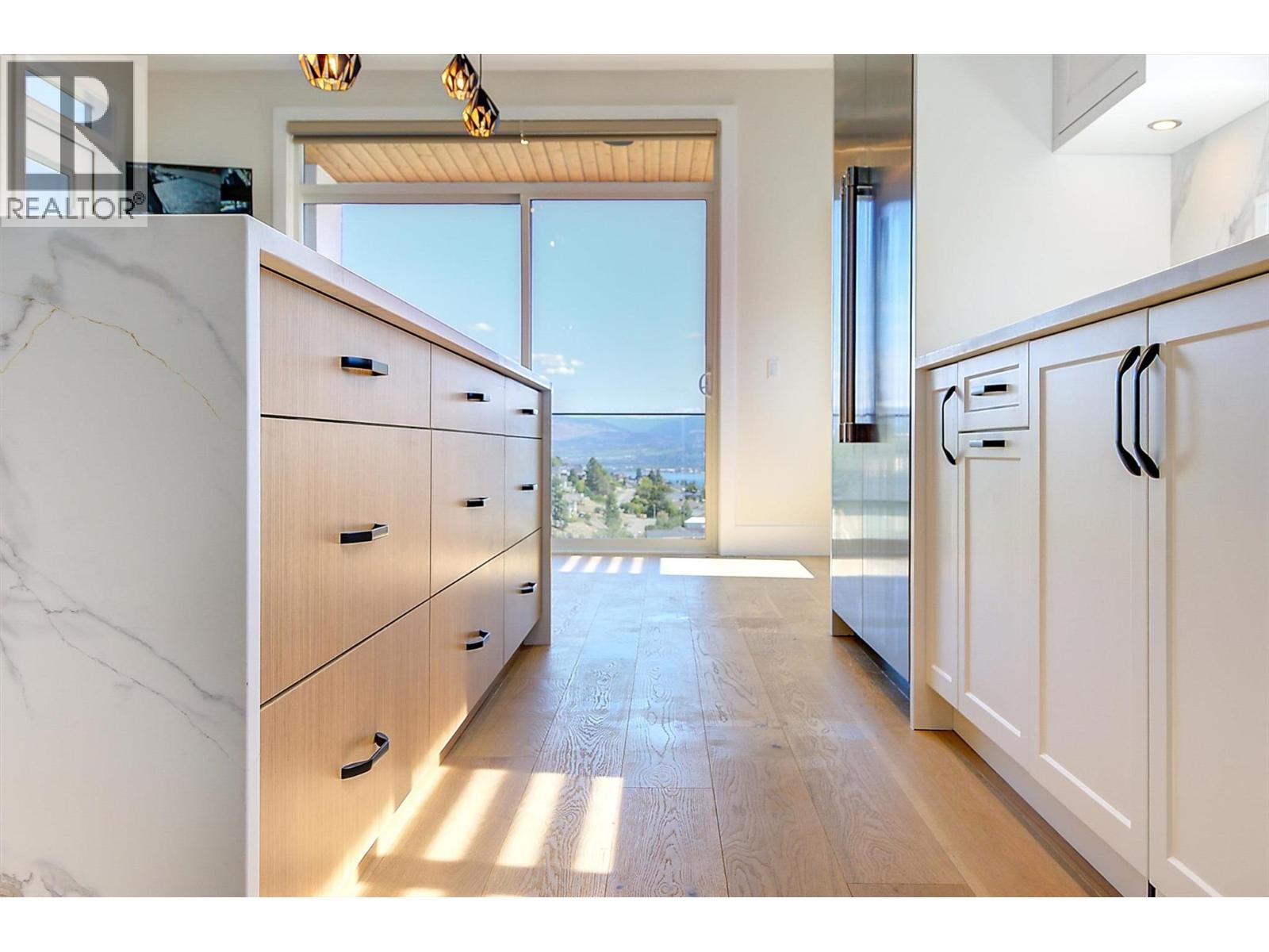 1511 Vineyard Drive, West Kelowna