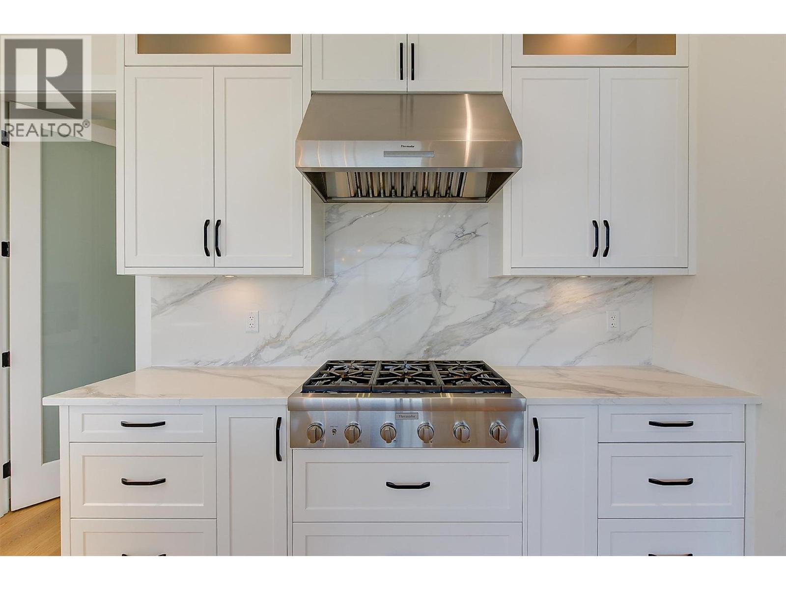 1511 Vineyard Drive, West Kelowna
