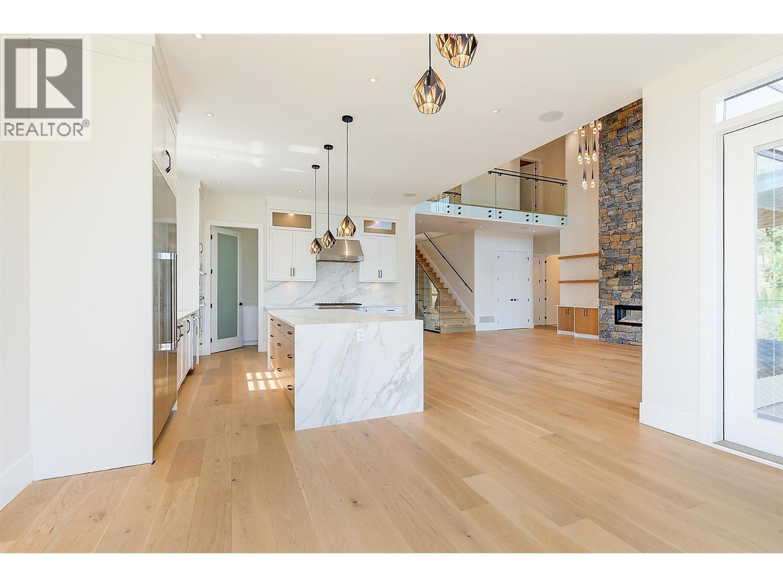 1511 Vineyard Drive, West Kelowna