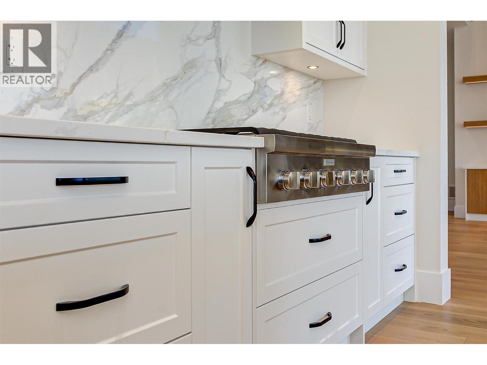 1511 Vineyard Drive, West Kelowna