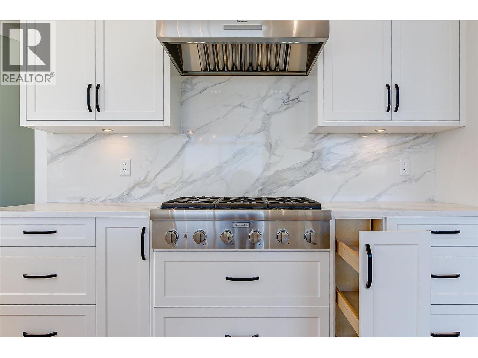 1511 Vineyard Drive, West Kelowna