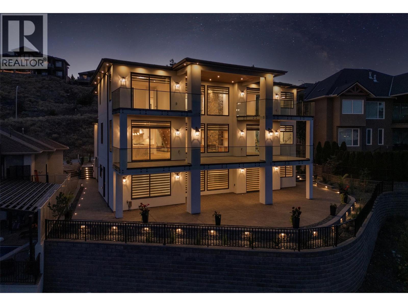 1511 Vineyard Drive, West Kelowna