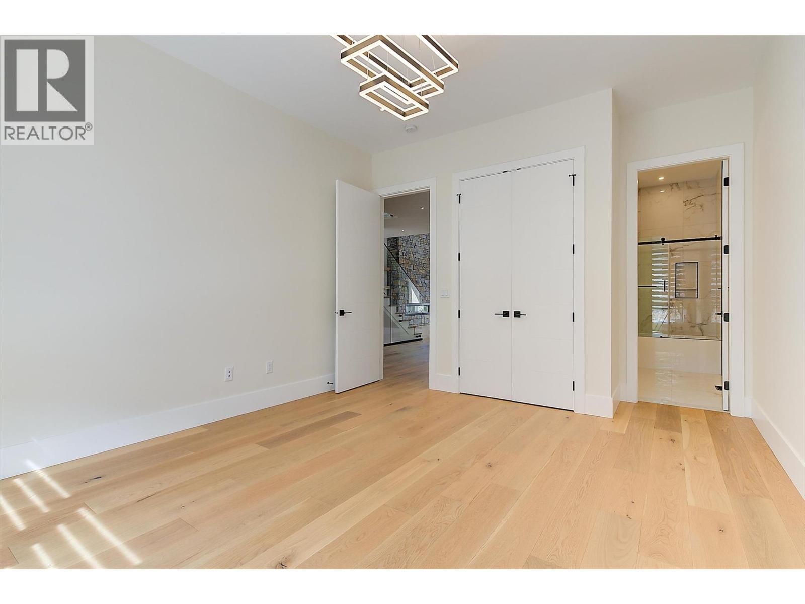 1511 Vineyard Drive, West Kelowna
