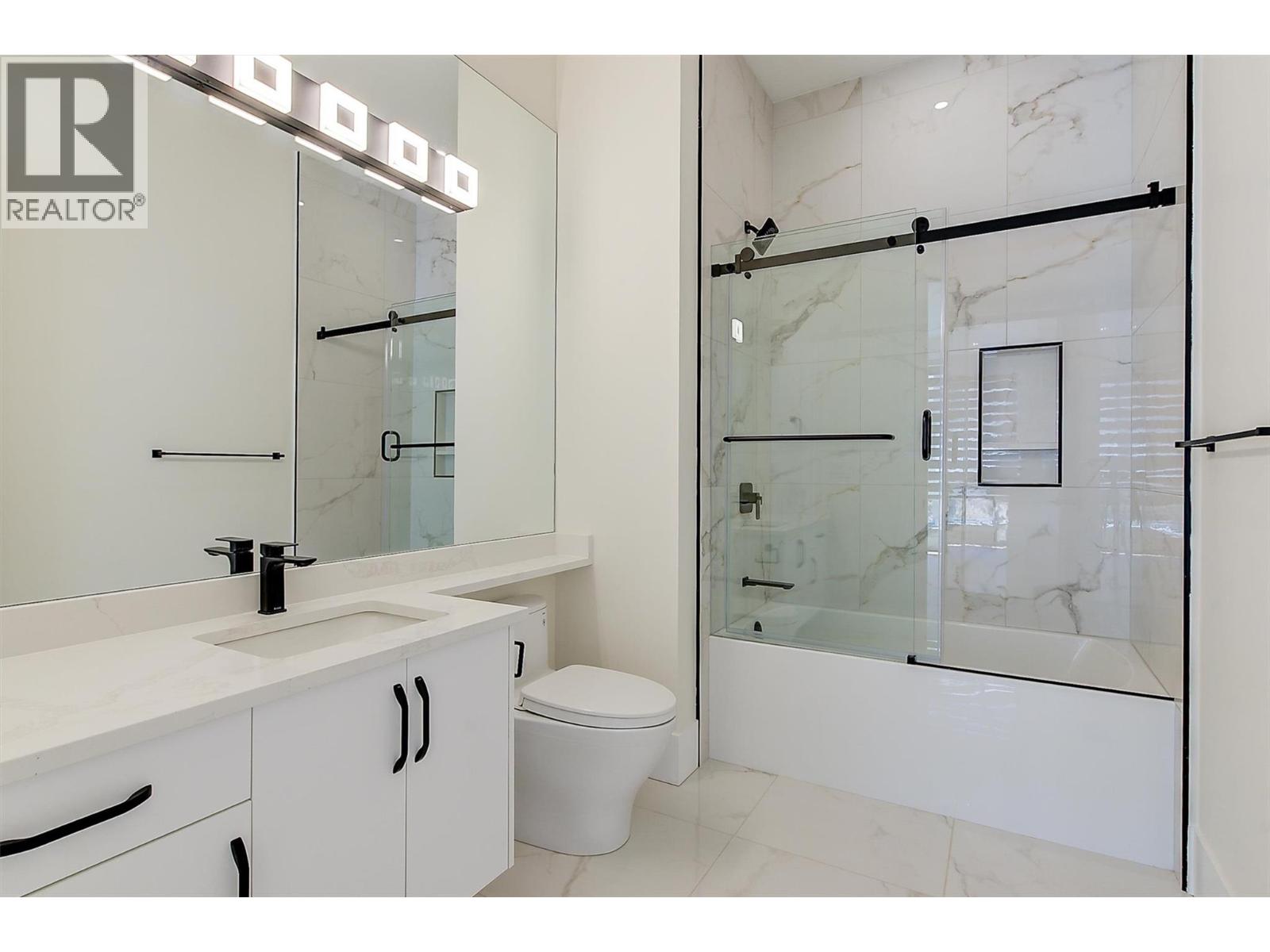 1511 Vineyard Drive, West Kelowna
