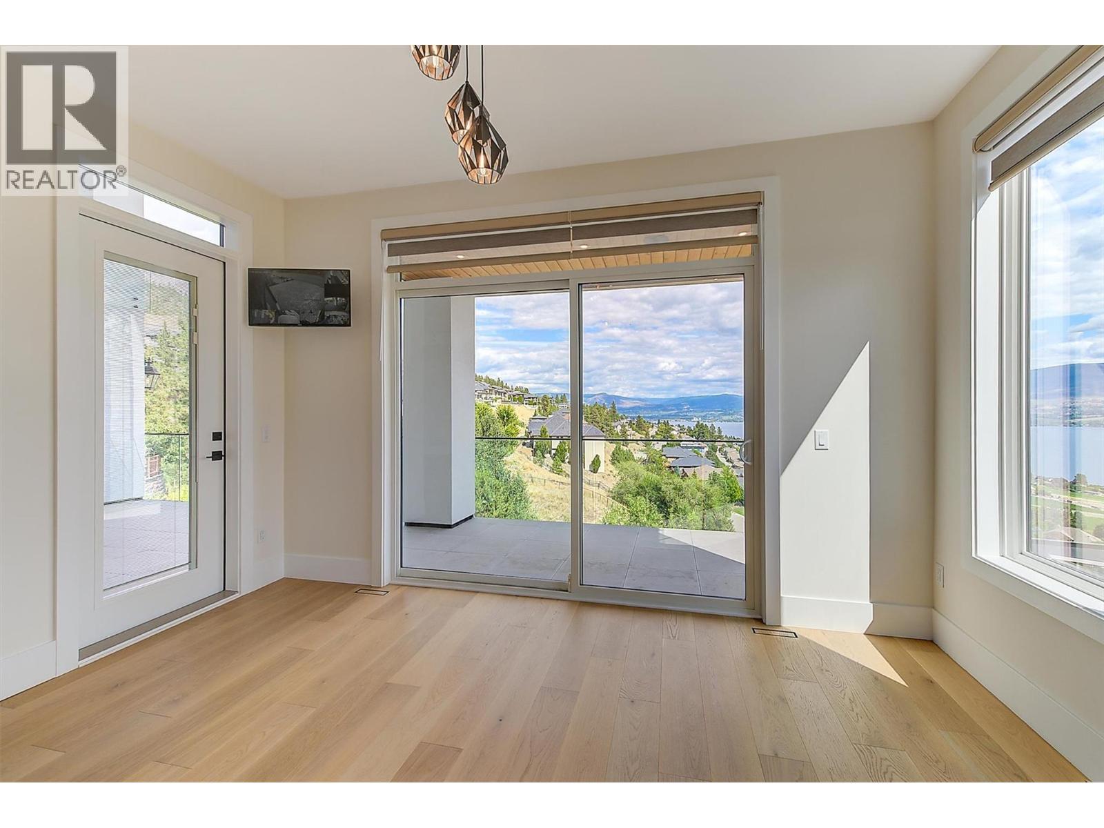 1511 Vineyard Drive, West Kelowna