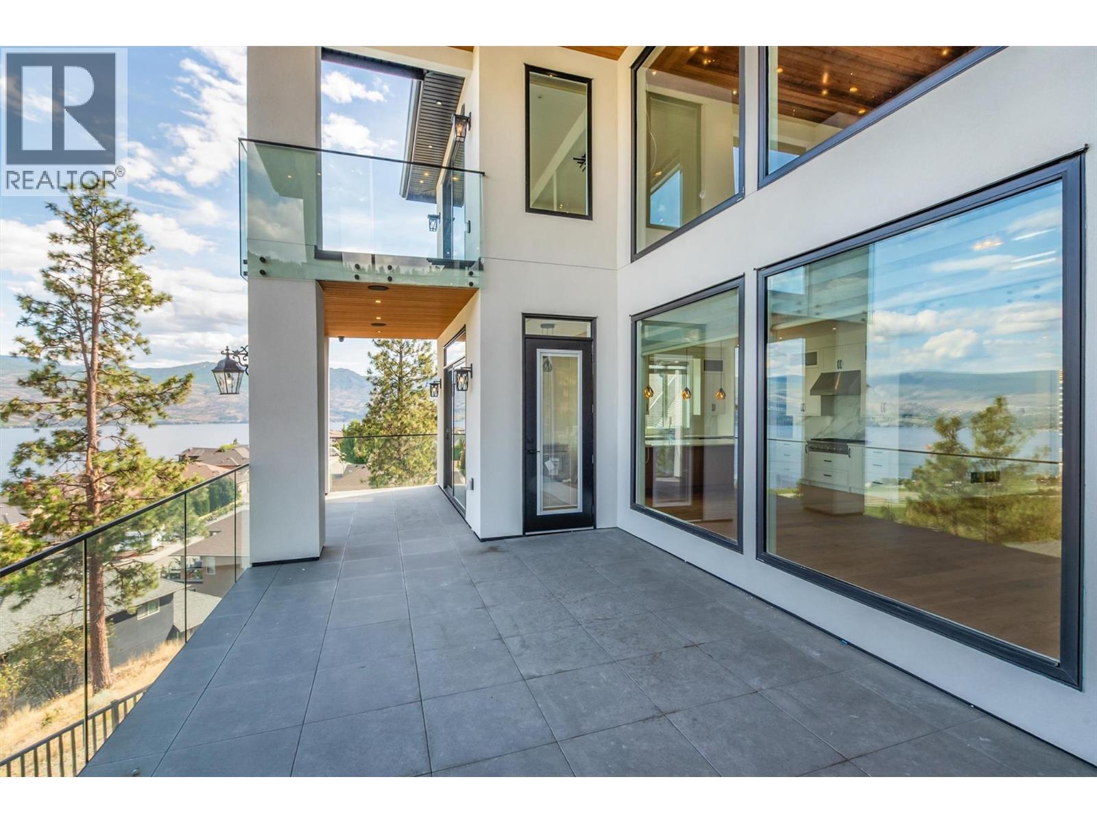 1511 Vineyard Drive, West Kelowna