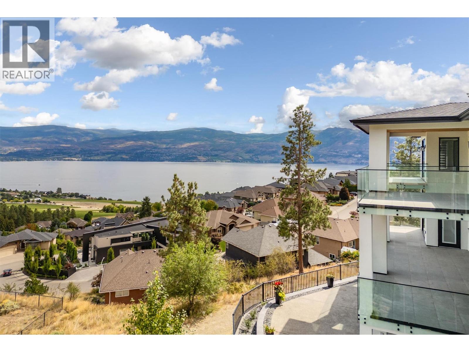 1511 Vineyard Drive, West Kelowna