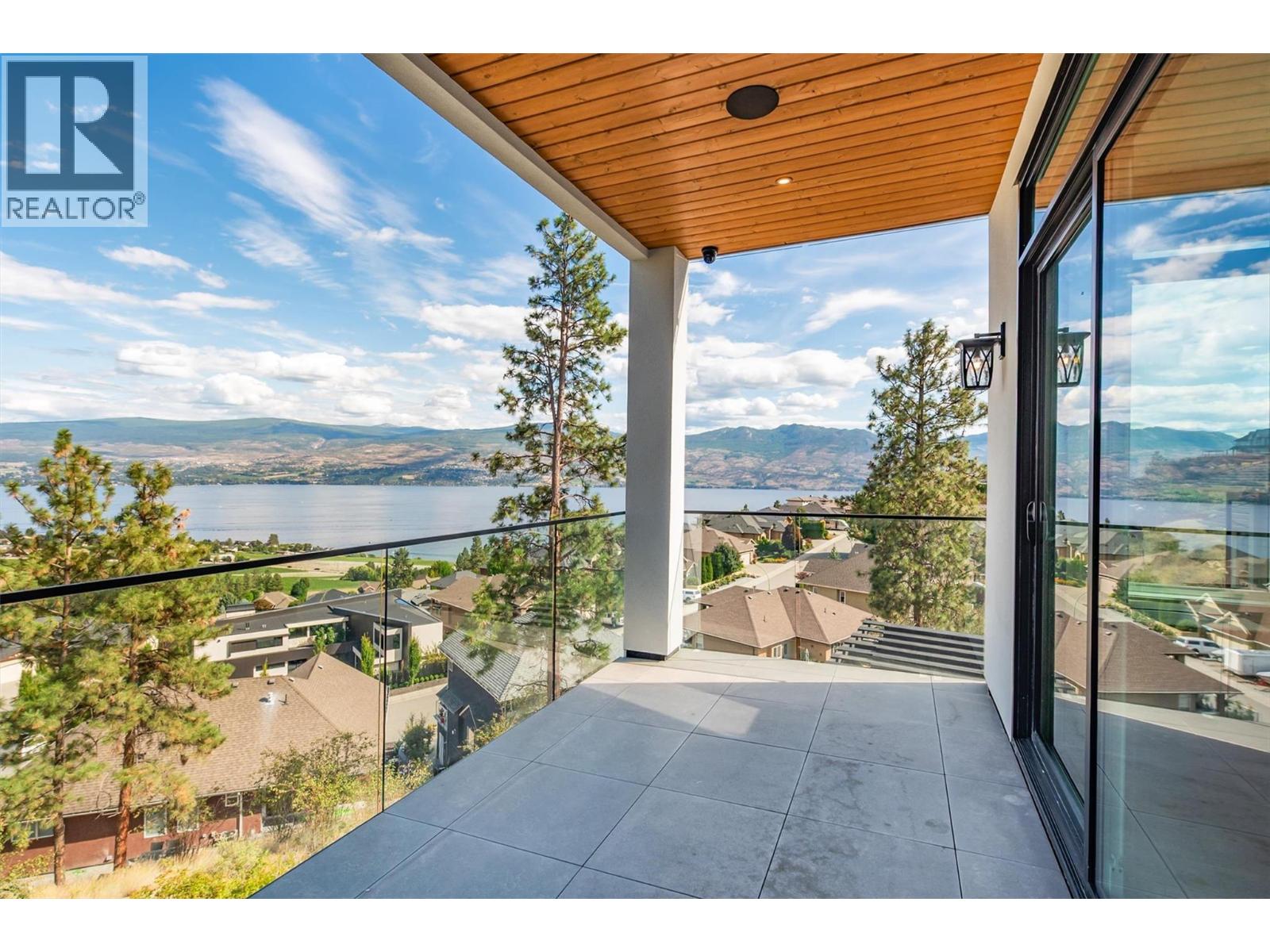 1511 Vineyard Drive, West Kelowna